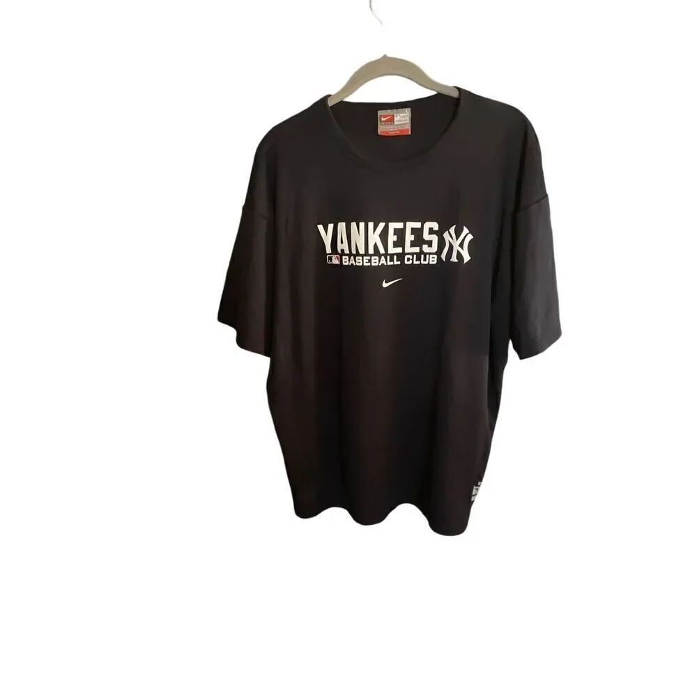 Nike MLB New York Yankees, men’s short sleeve T-shirt S/L